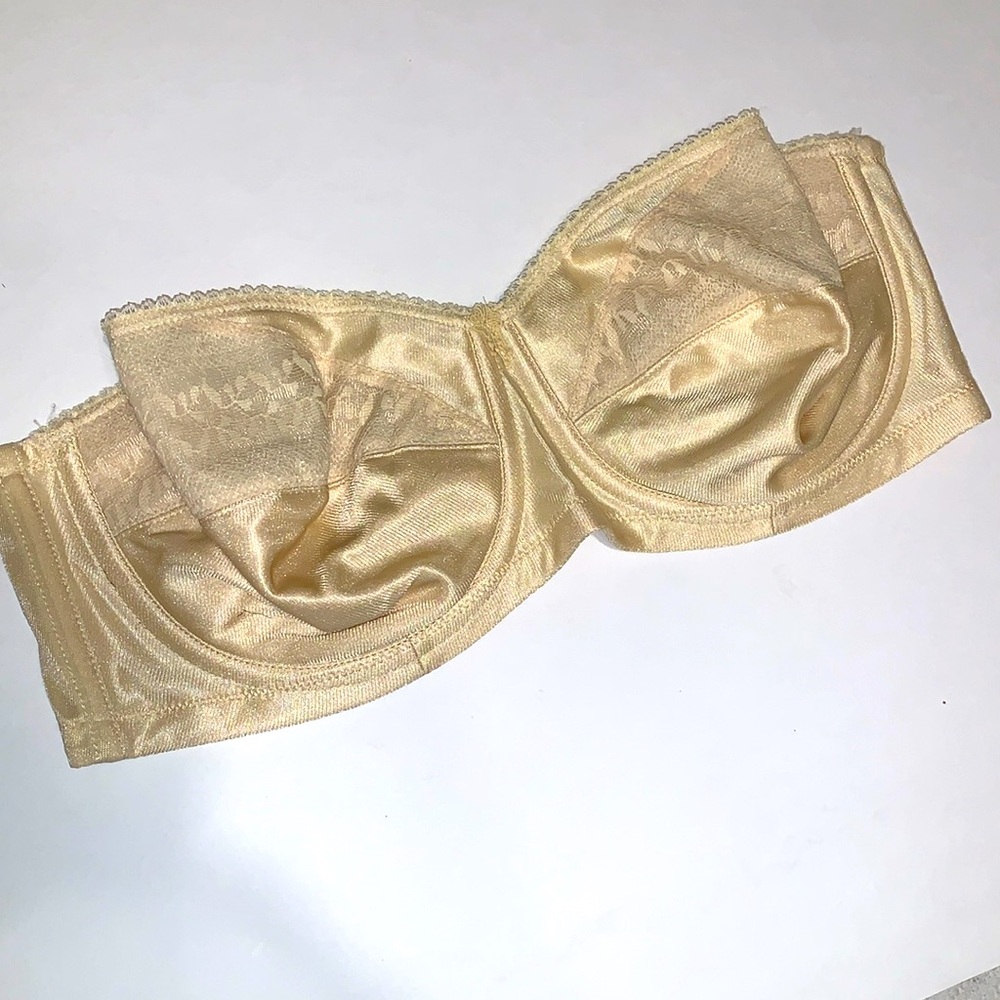 Vintage 80’s Exquisite Form Strapless Bra Lacy Underwire Unlined Ivory 38D
